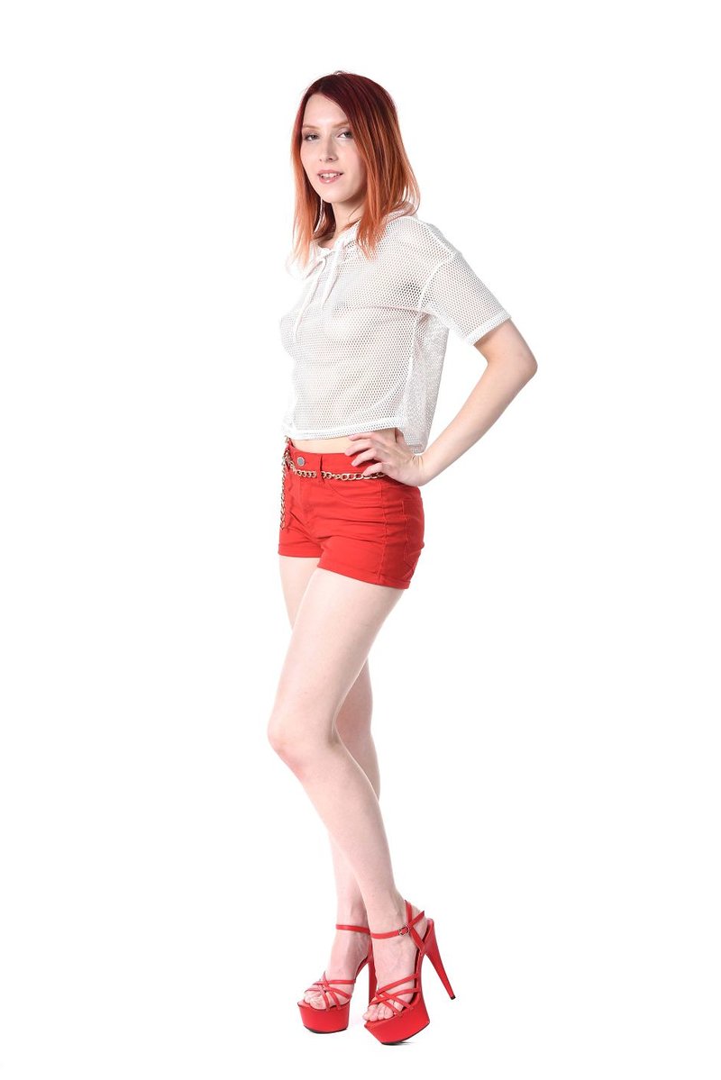 Маруся, 24 года, 2 размер груди